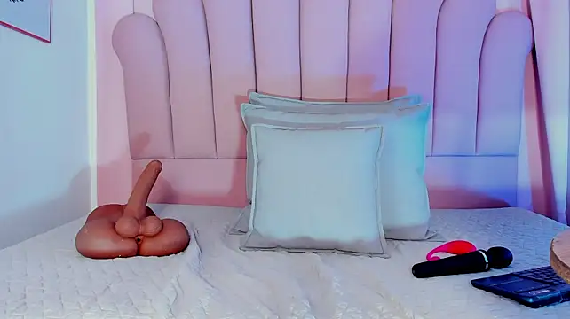 NicoleMadrird webcam