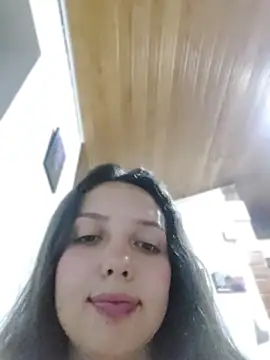 Bella_Karoline webcam