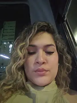 Sara_smiiith211 webcam