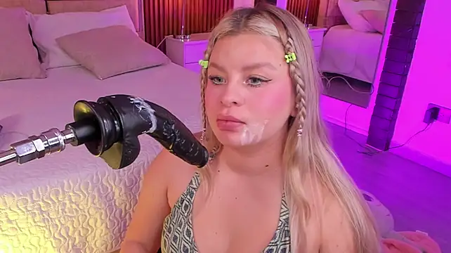LolaAngellx webcam