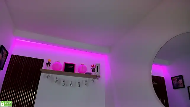 mila_quin webcam