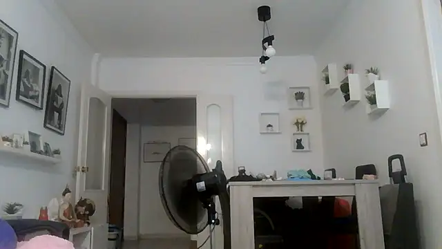 yanick931 live sex cam