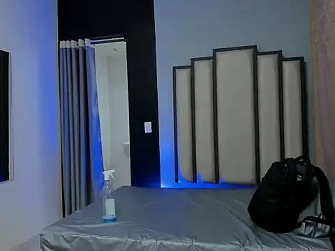 Luca_noir webcam