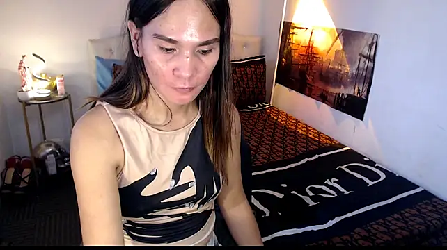 NinaDOM4CUM webcam