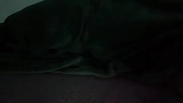 nanaisbackk webcam