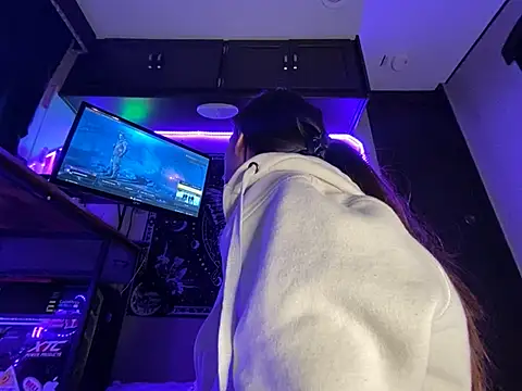 Lilactease webcam