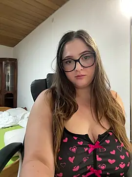 Kamilla_Loop webcam