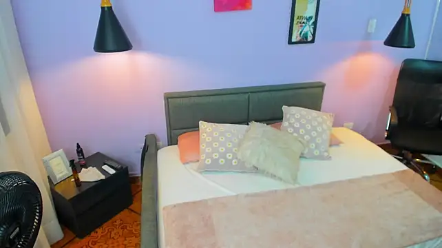 aliceandsia webcam