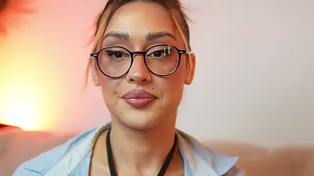 AileenKiss webcam