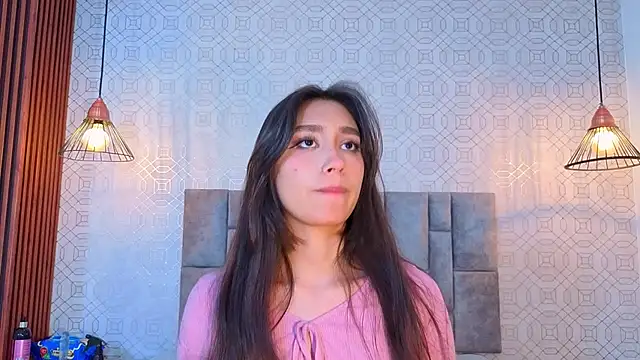 Elahia_olsen webcam