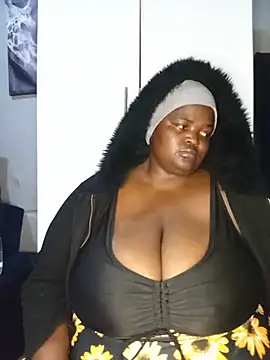 ChubbyLucia webcam