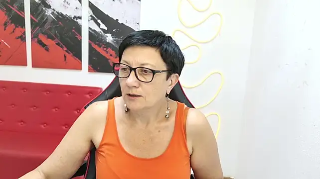 EmilyL0ve webcam