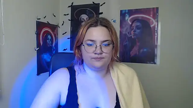 RinaRiii live cam on StripChat