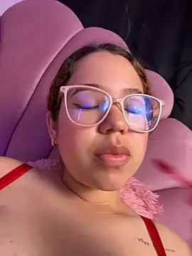 Lucyklein2022 webcam