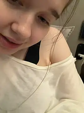 HornyGirlH