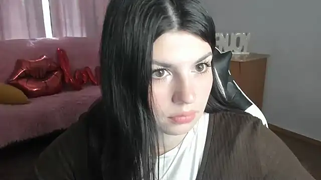 KisaModel live cam on StripChat