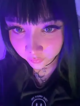 Taelynn_ live cam on StripChat
