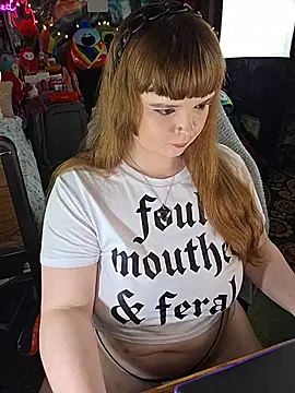 VelvetDiablo live cam on StripChat