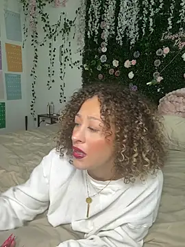 LyraCovee