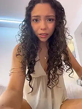Mia_honey3