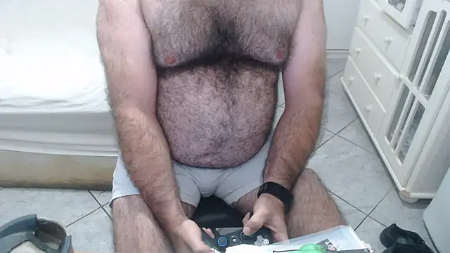 MysterBearMG webcam