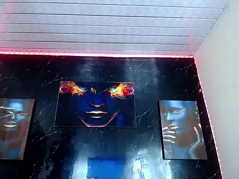 LuxeCouple live sex cam
