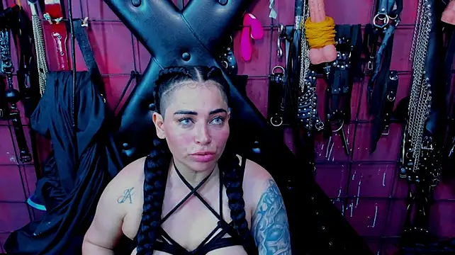 sadistic_aradia live cam on StripChat