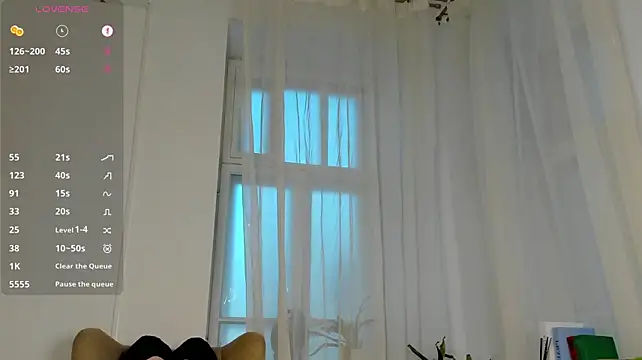 evastar1ight (F teen) - tease you with my panties?