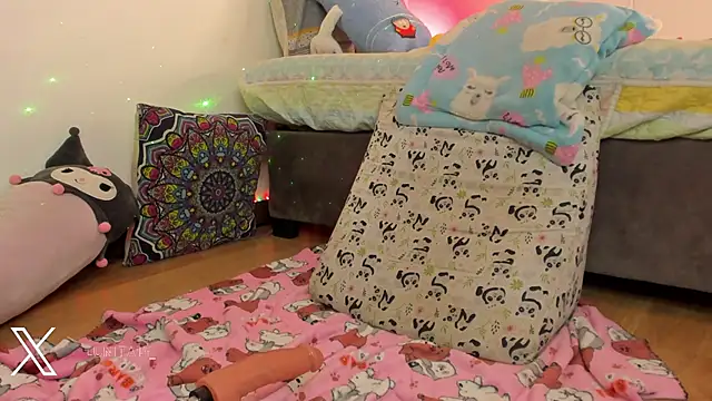 princessluna_19 webcam