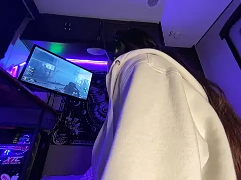 Lilactease webcam