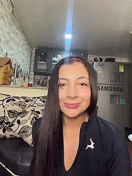 Karlee_Grey1
