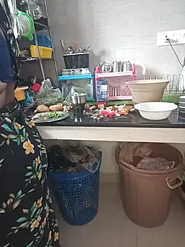 Tamil-hotwife webcam