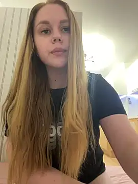 Marylallka5 live webcam