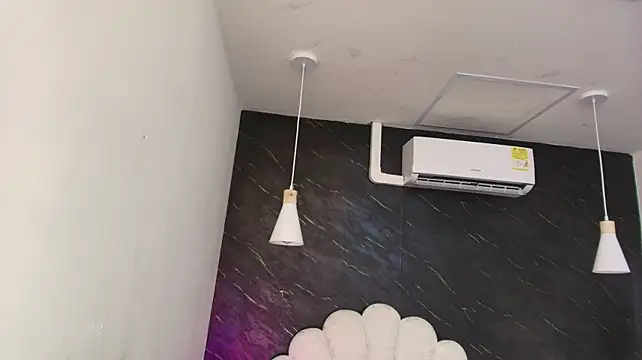 kissme_luna live webcam