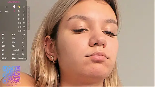 BrynnHolverson live webcam