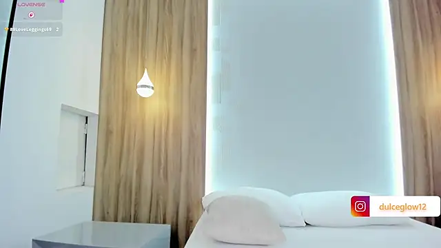 dulce_glow_ live webcam