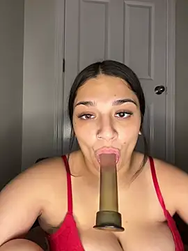 treasurebabii live webcam