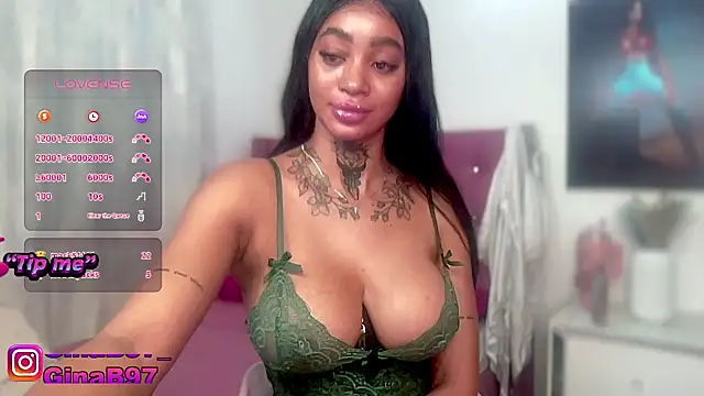 GinnaBolton webcam