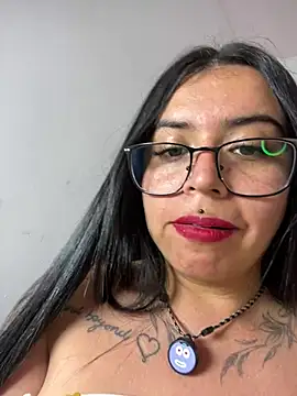 Devilsweet17 webcam