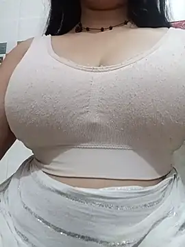 cute-mahek (F young) - Boobs show
