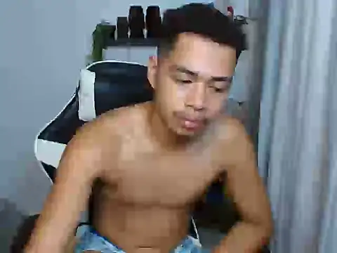curlyasian_njxx webcam