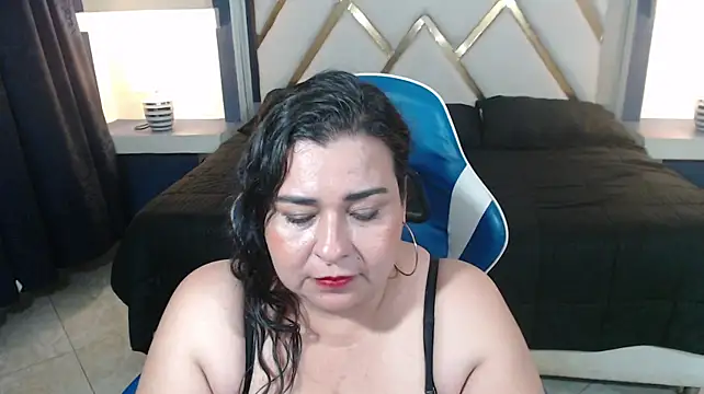 katiusca_rm live cam on StripChat
