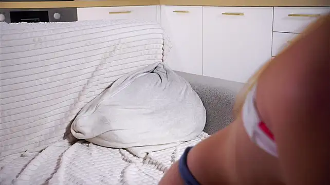 sunnivacovil (F teen) - 💕Stroke my pussy slowly💕