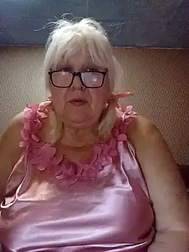Alexia64231 live cam on StripChat