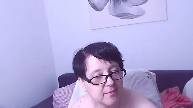 ChristaRose live cam on StripChat