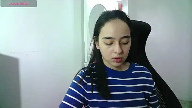 aineangeel live cam on StripChat