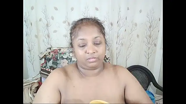 Indiantasha live cam on StripChat