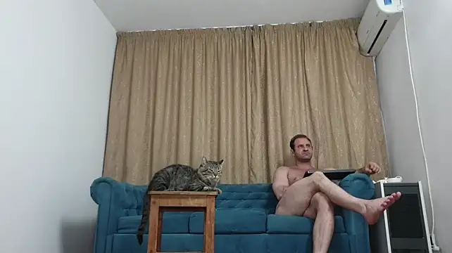 BLOND_GOD webcam