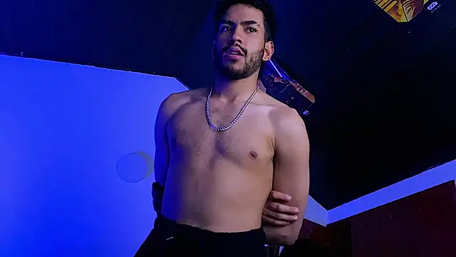 Lucius_Noal live cam on StripChat