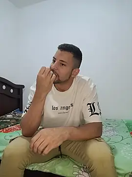 Cris_LaCobra_ webcam